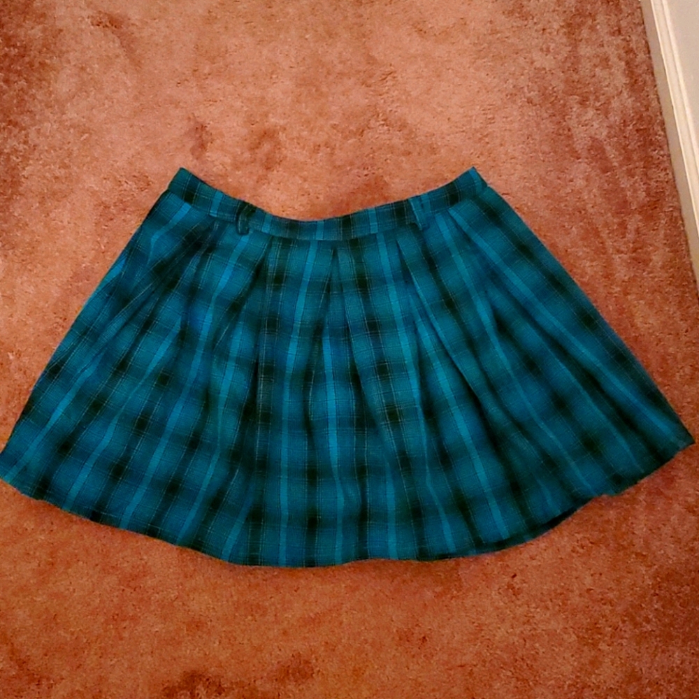 Hot Topic, goth, plaid skirt
